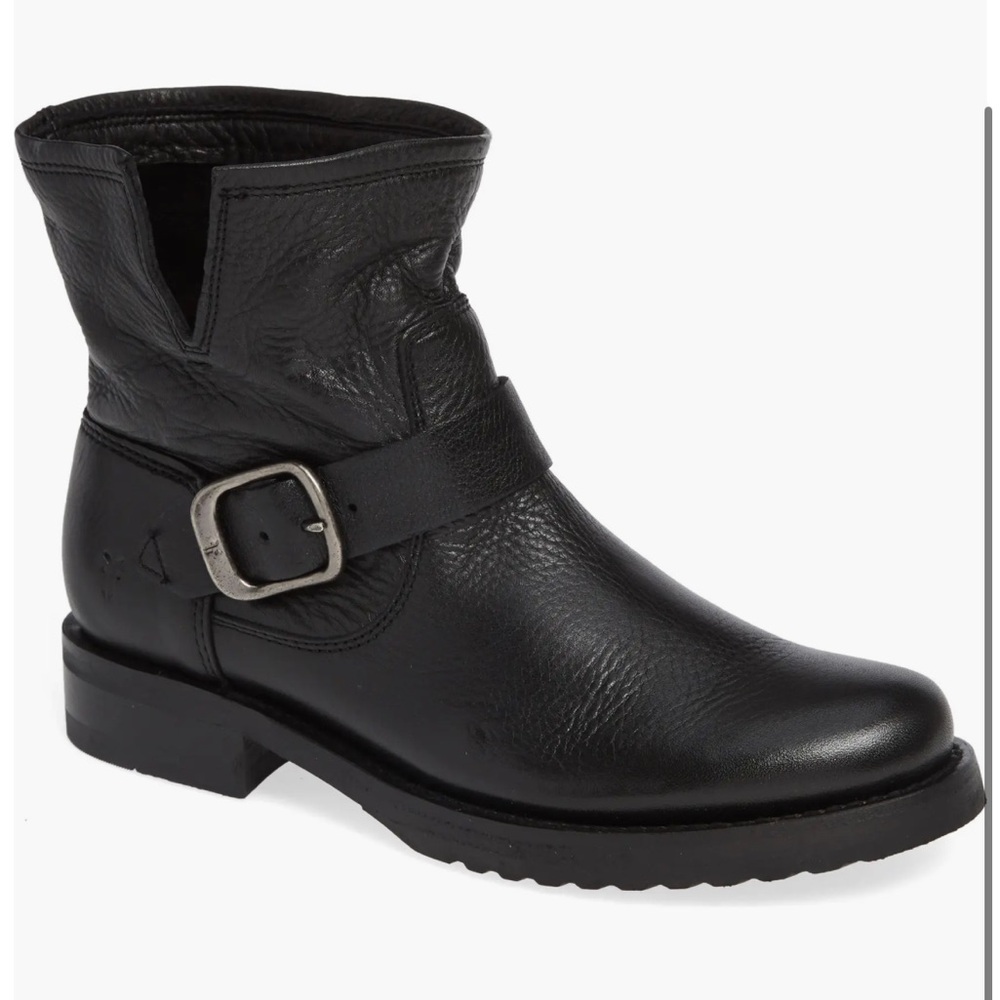 EUC Frye Veronica bootie 🖤 (like new!)